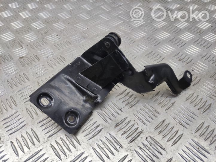 Skoda Octavia Mk3 (5E) Supporto pompa ABS 5Q0614235