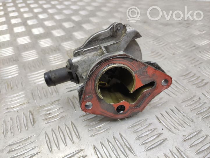 Nissan Qashqai Alipainepumppu 8200577807