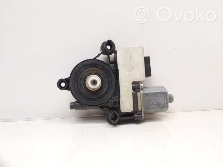 Volkswagen T-Roc Moteur de lève-vitre de porte avant 5Q0959812D