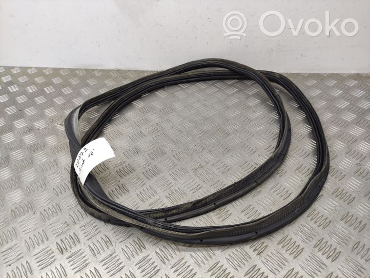 Volkswagen PASSAT B8 Trunk rubber seal (body) 