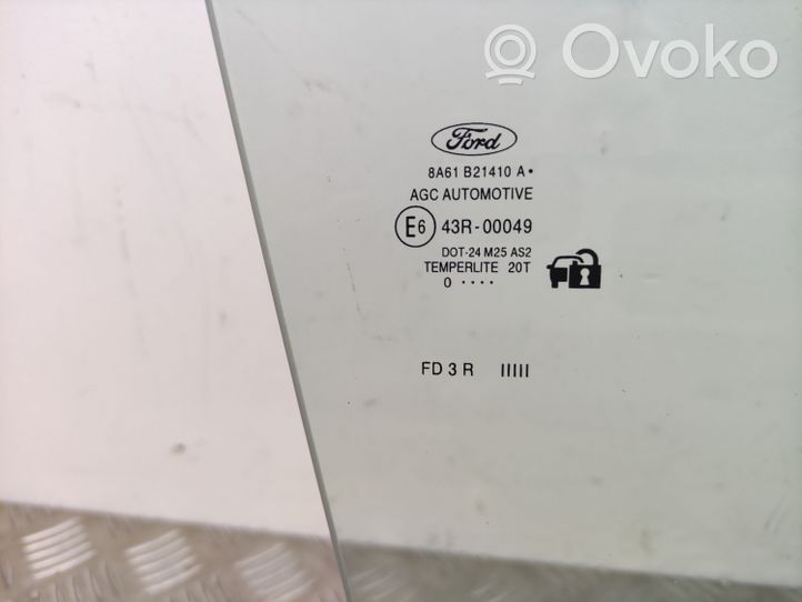 Ford Fiesta Priekšējo durvju stikls(divdurvju mašīnas) 8A61B21410A