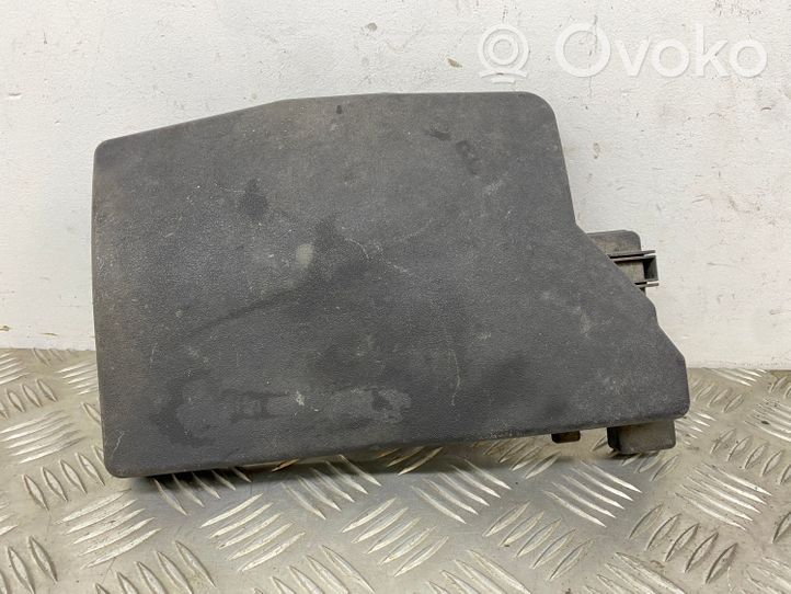 Toyota Verso Coperchio scatola dei fusibili 826620F260