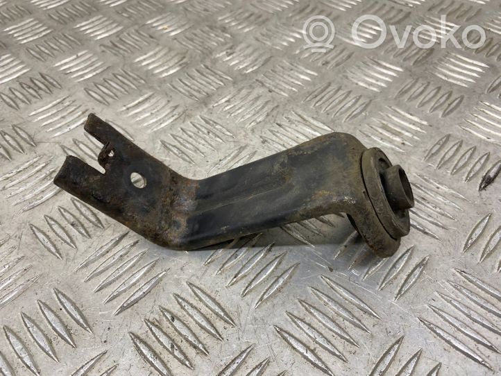 Toyota Verso Support, fixation radiateur 