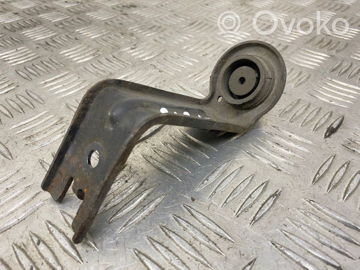 Toyota Verso Support, fixation radiateur 