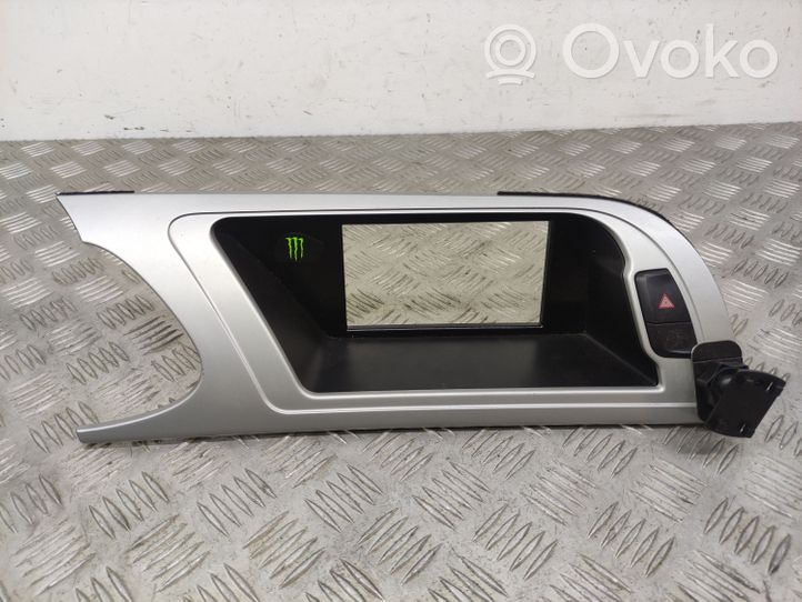 Audi A4 S4 B8 8K Radion/GPS-laitteen pääyksikön kehys 8K1857186