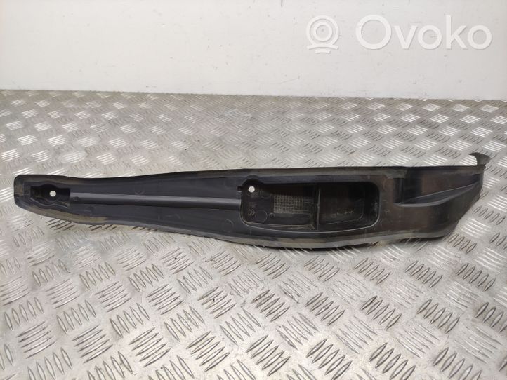 Citroen C5 Rivestimento dell’estremità del parafango 9682864180