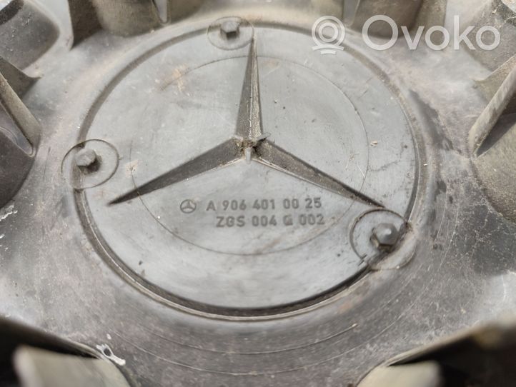 Mercedes-Benz Sprinter W906 Cache écrou, boulon de roue A9064010025