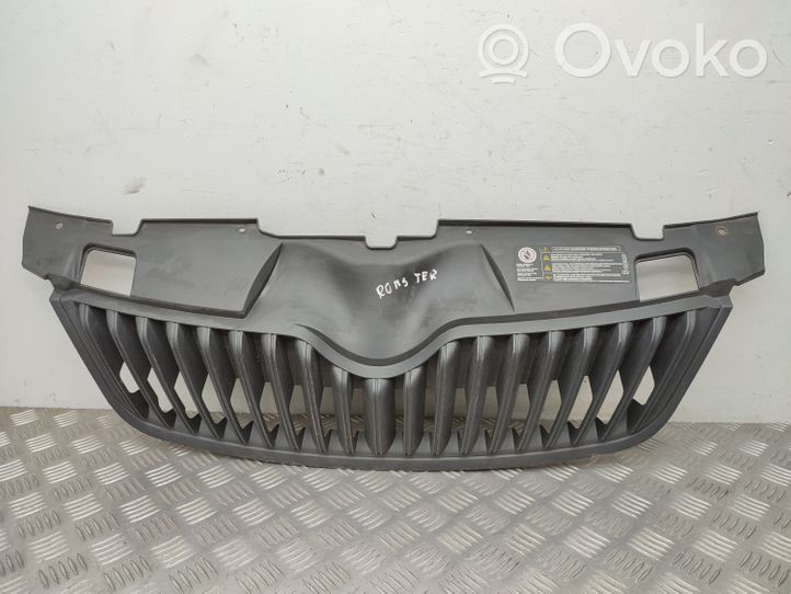 Skoda Roomster (5J) Griglia superiore del radiatore paraurti anteriore 5J0853668B