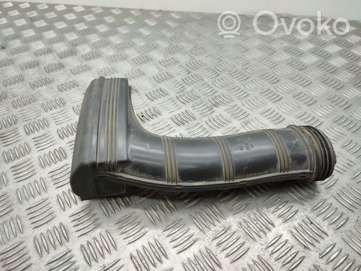 KIA Soul Air intake duct part 282102K000