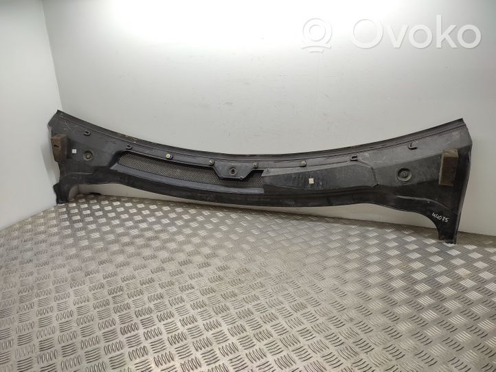 Land Rover Discovery 3 - LR3 Wiper trim 