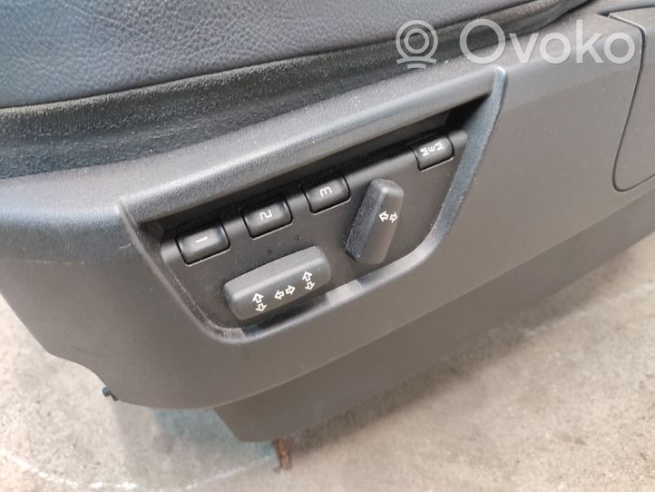 Land Rover Discovery 3 - LR3 Conjunto de molduras de la puertas y los asientos 