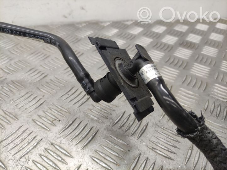 Mercedes-Benz E W212 Vacuum line/pipe/hose A2124301829