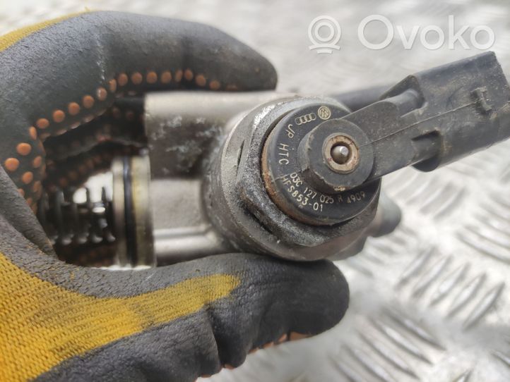 Volkswagen Golf V Pompe d'injection de carburant à haute pression 03C127025R