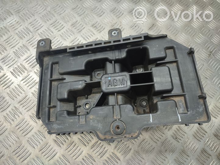 KIA Sorento Boîte de batterie 37150C5002