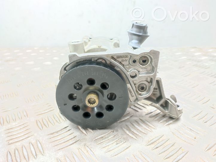 Volkswagen Golf VII Pompa dell’olio 04L145208K