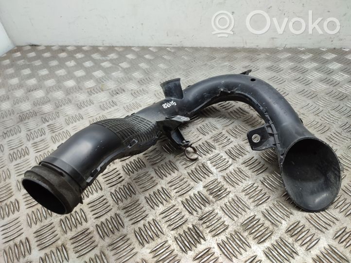 Toyota RAV 4 (XA40) Oro paėmimo kanalo detalė (-ės) 1775136080