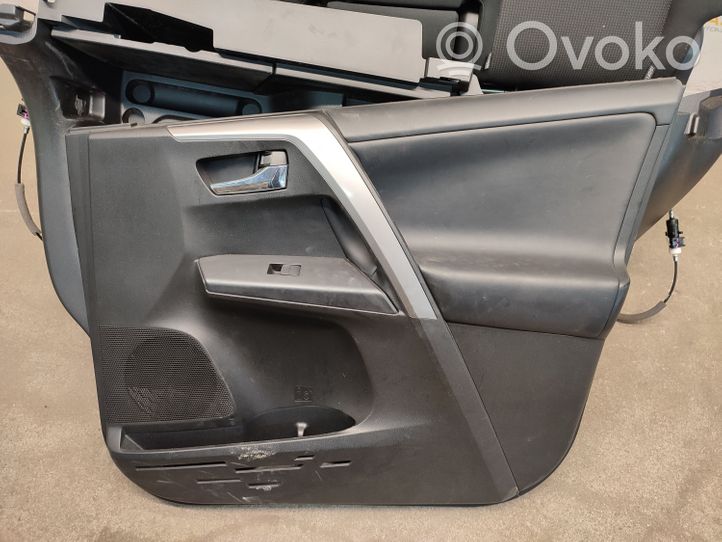 Toyota RAV 4 (XA40) Sėdynių / durų apdailų komplektas 