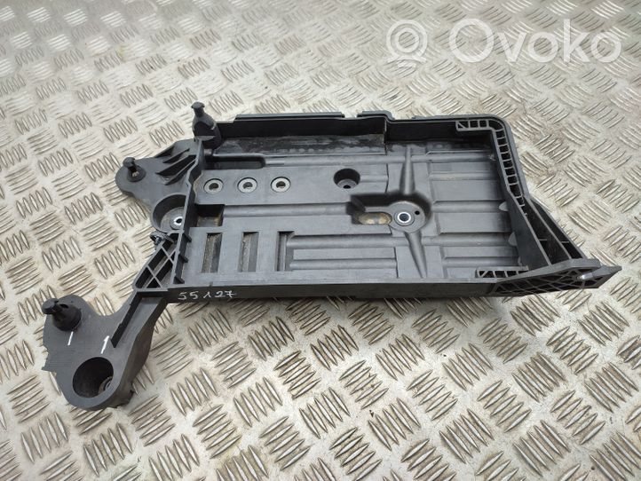 Volkswagen Golf Sportsvan Battery tray 5Q0915331K