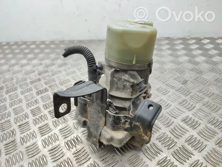 Volvo XC60 Power steering pump 31329145