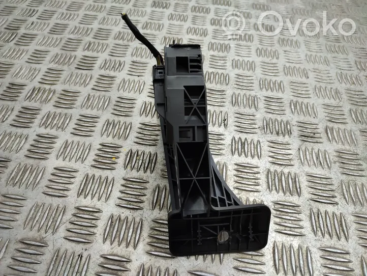 BMW 2 F45 Accelerator throttle pedal 21490710