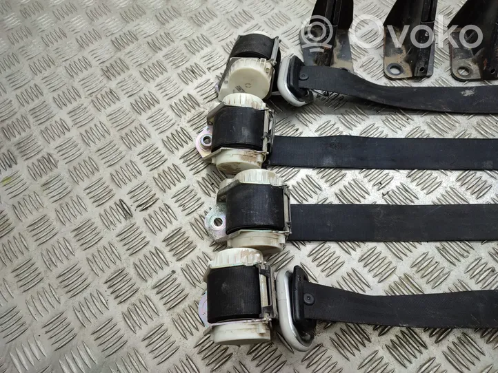 Volkswagen Caddy Rear seatbelt 