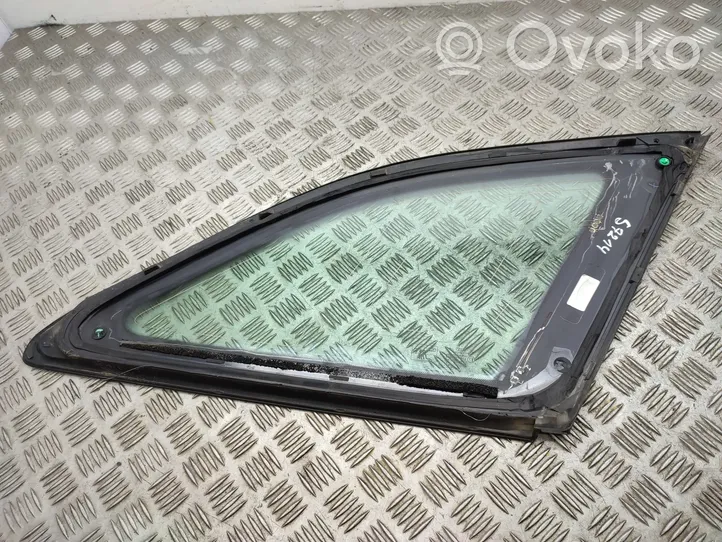 Audi A4 S4 B8 8K Fenêtre latérale avant / vitre triangulaire 43R001583