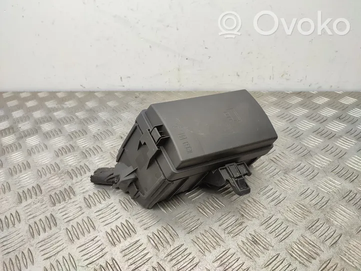 Skoda Octavia Mk3 (5E) Skrzynka bezpieczników / Komplet 5Q0907361D