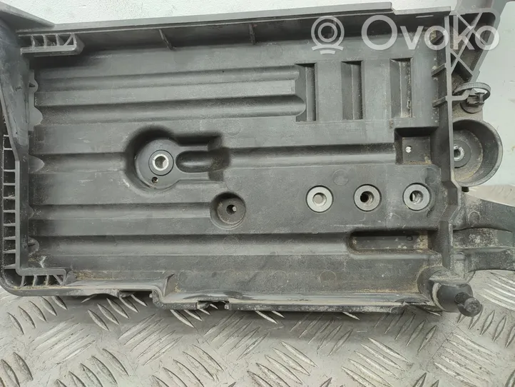 Skoda Octavia Mk3 (5E) Półka akumulatora 