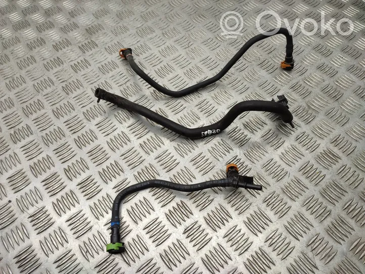 Toyota RAV 4 (XA50) Tuyau d'alimentation conduite de carburant 