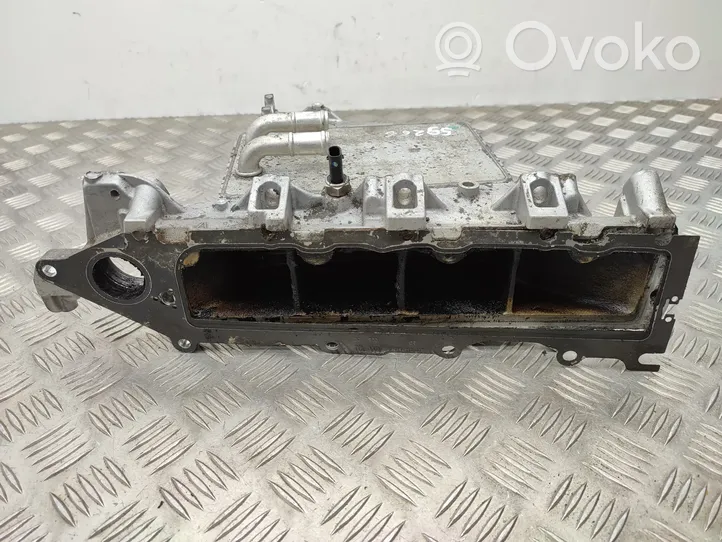 Volkswagen PASSAT B8 Intake manifold 04L129766AH