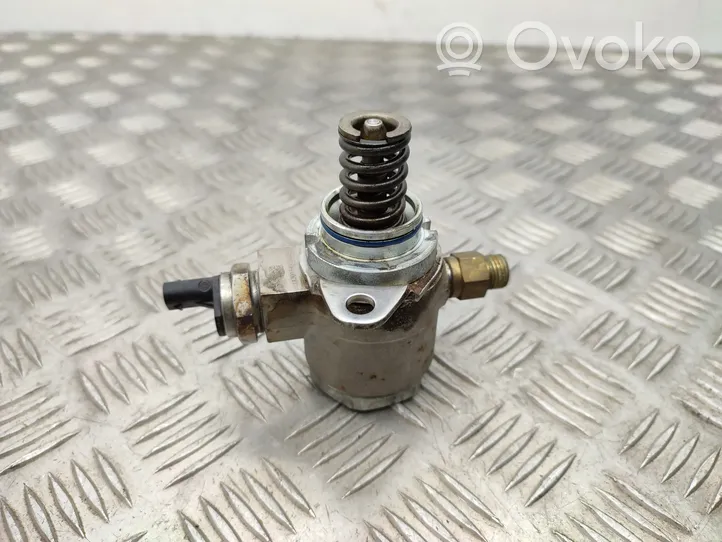 Volkswagen Tiguan Pompe d'injection de carburant à haute pression 03C127026