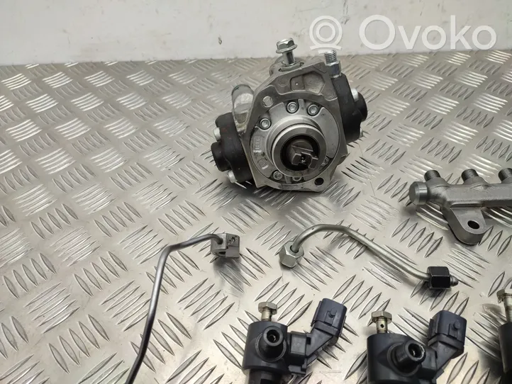 Mazda 3 Zestaw układu wtrysku paliwa S80113800