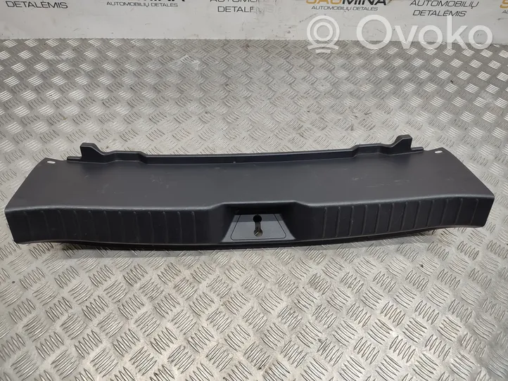 Mazda 3 Rivestimento di protezione sottoporta del bagagliaio/baule BCKD6889X