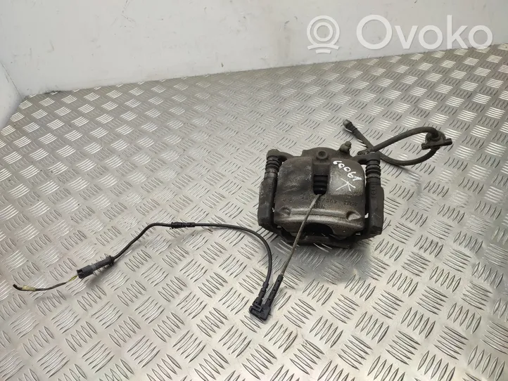 BMW 2 F45 Bremssattel vorne 