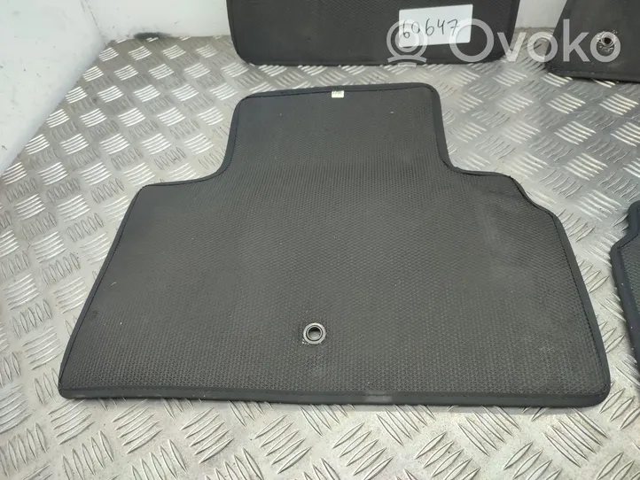 Infiniti Q50 Kit tapis de sol auto 