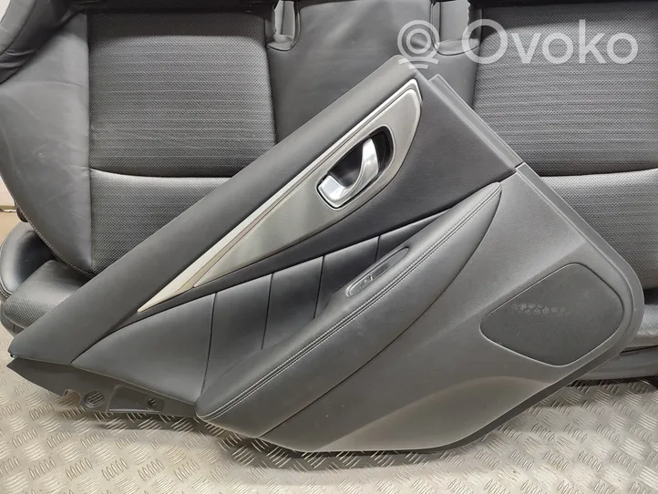 Infiniti Q50 Set di rivestimento sedili e portiere 