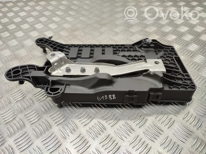 Volkswagen T-Cross Boîte de batterie 2Q0915331