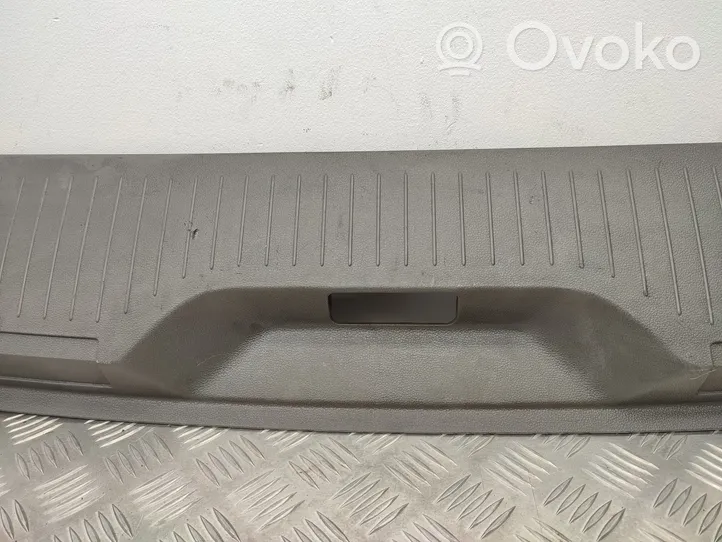 Volkswagen Transporter - Caravelle T7 Copertura del rivestimento del sottoporta posteriore 