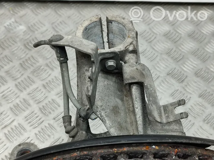 Skoda Octavia Mk3 (5E) Moyeu de roue avant 5Q0407258A