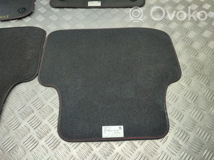 Skoda Octavia Mk3 (5E) Zestaw dywaników samochodowych 5E1863011D