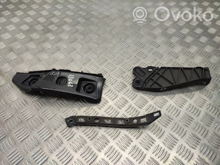 Mercedes-Benz A W176 Support de pare-chocs arrière A1768850265