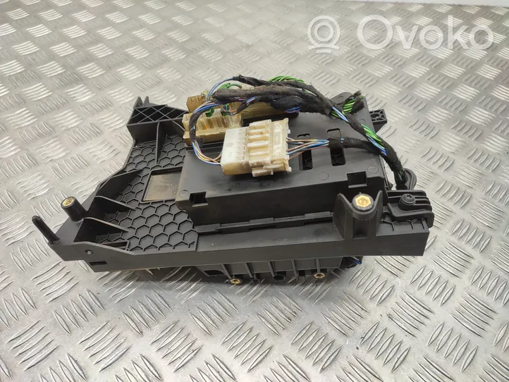 Mercedes-Benz A W176 Module confort A1569007702