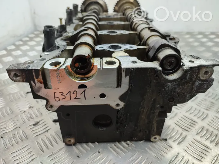 Mercedes-Benz A W176 Engine head R27001616