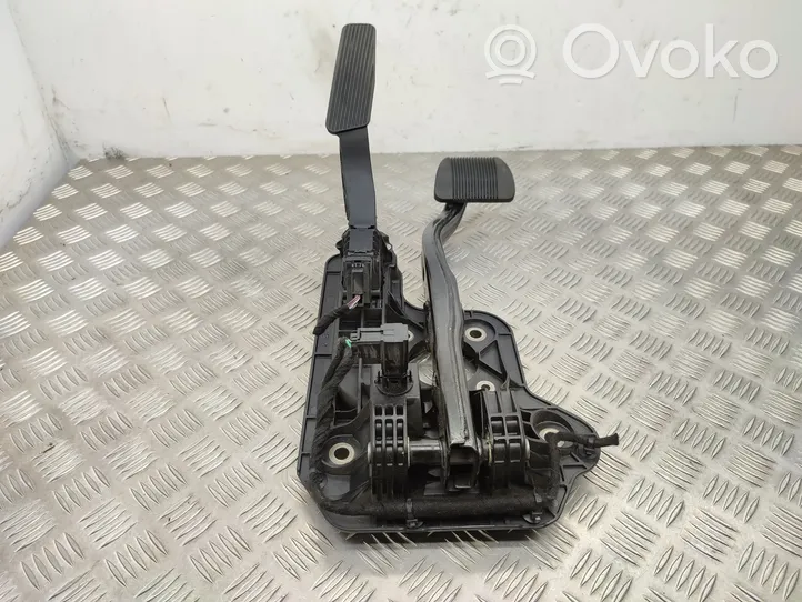 Chrysler Pacifica Pedal assembly 04581677AB