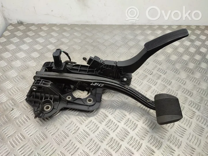 Chrysler Pacifica Pedal assembly 04581677AB