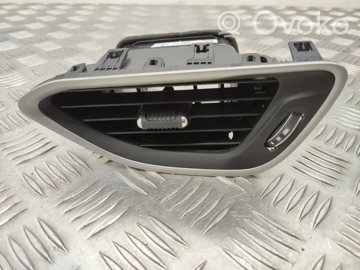 Chrysler Pacifica Moldura protectora de la rejilla de ventilación lateral del panel 6EC031X9AB