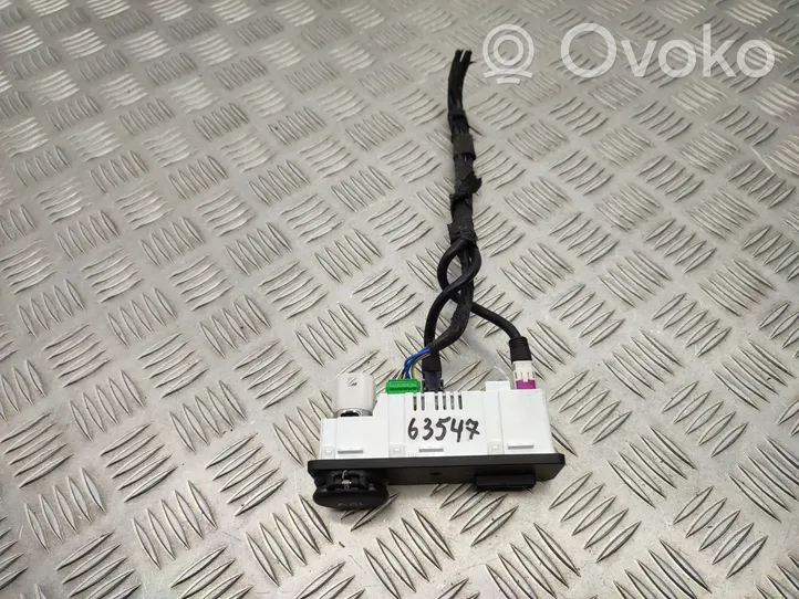Land Rover Range Rover Evoque L538 Connettore plug in USB FK7219C166BD