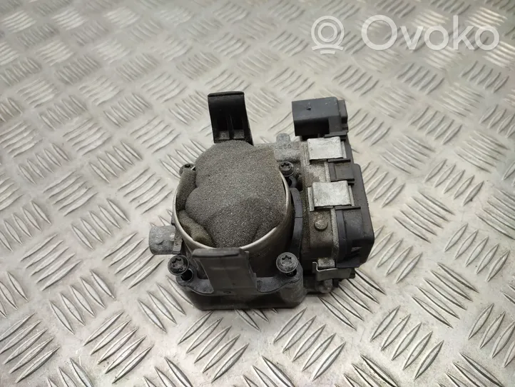 Volkswagen PASSAT B8 Throttle valve 03F133062B