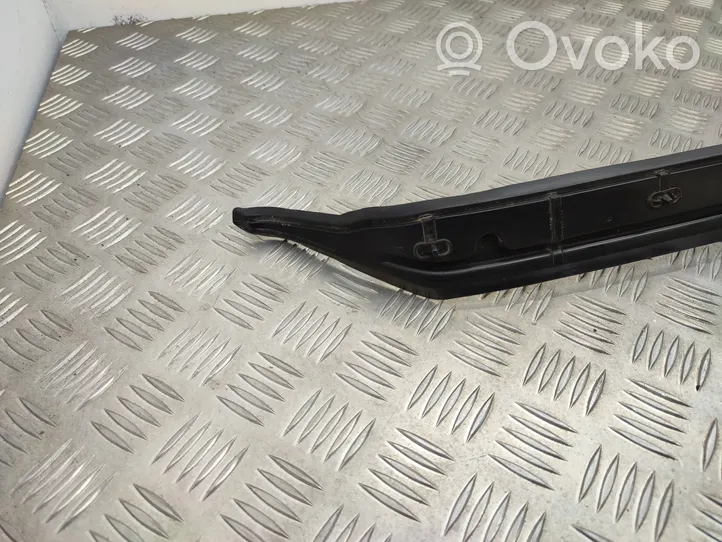 Citroen C4 II Picasso Panel wykończeniowy błotnika 9676660780