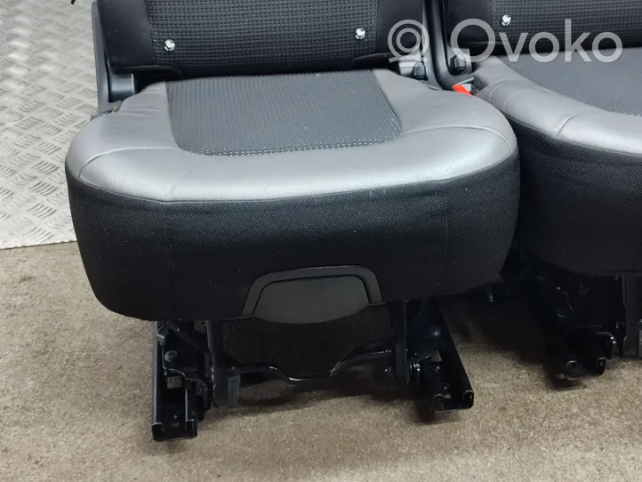 Citroen C4 II Picasso Seat set 